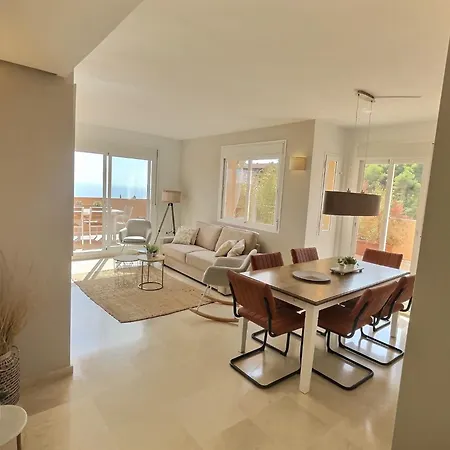 Luxury Escape - 3br Penthouse, Breathtaking Views, Pool, In The Heart Of Costa Del Sol! Apartamento *