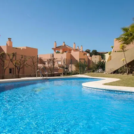 Luxury Escape - 3br Penthouse, Breathtaking Views, Pool, In The Heart Of Costa Del Sol!